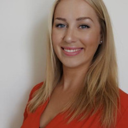 Kaitlyn Vette headshot