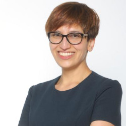 Headshot of Dr Shopna Bag